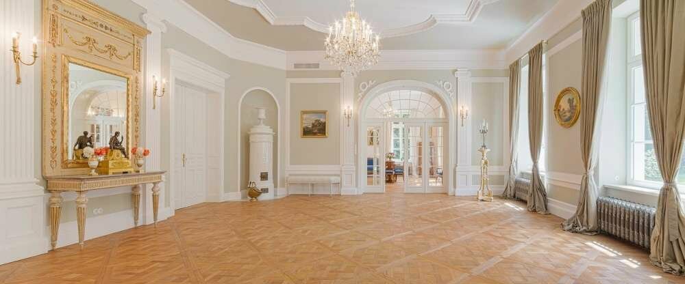 Schloss Manowce - Hotel-Innenansicht