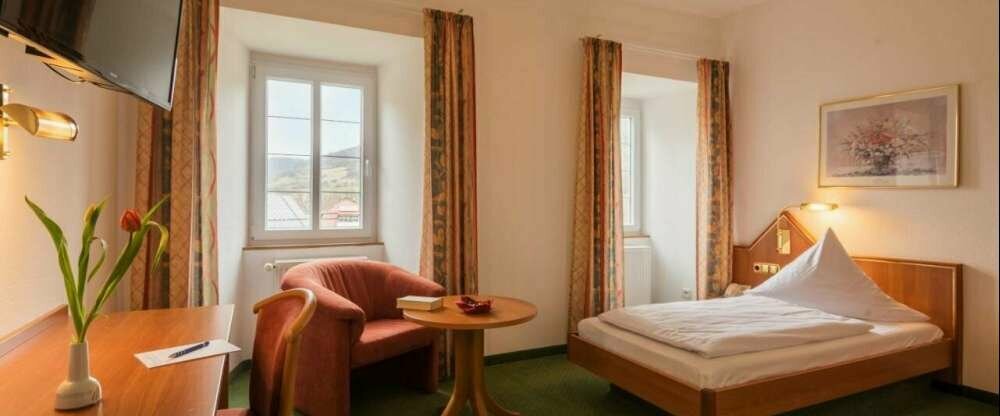 SchlossGEIST Einzelzimmer