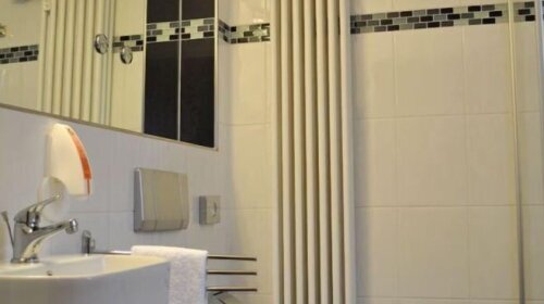 Schlosshotel Landstuhl - Badezimmer