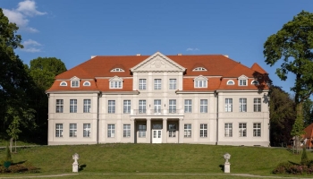 Schlosshotel Neustrelitz - Hotel-Außenansicht