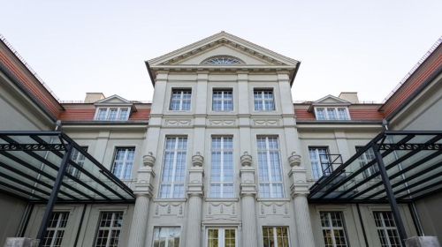 Schlosshotel Neustrelitz - Hotel-Außenansicht