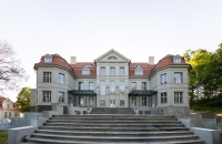 Schlosshotel Neustrelitz - Hotel-Außenansicht