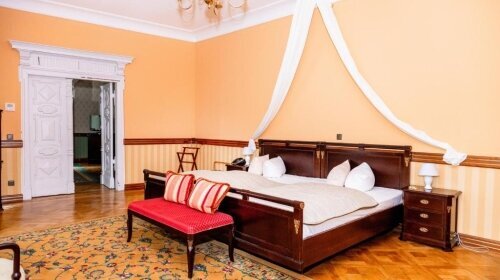 Schlosshotel Schkopau  - Zimmer