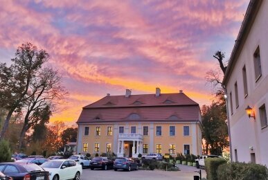 Schlosshotel Wiechlice - Hotel-Außenansicht, Quelle: Schlosshotel Wiechlice