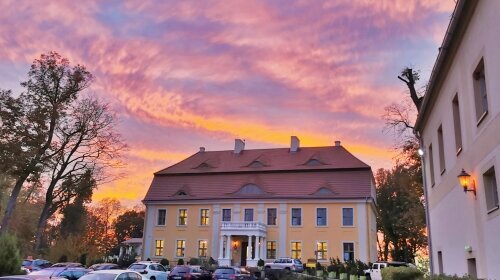 Schlosshotel Wiechlice - Hotel-Außenansicht