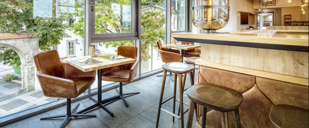 Schwan & Post Business Quarters - Restaurant