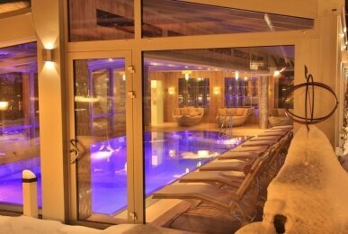 Cabrio-Hallenbad, Quelle: Wellness-und Landhotel Prinz- Romantik & Wellness