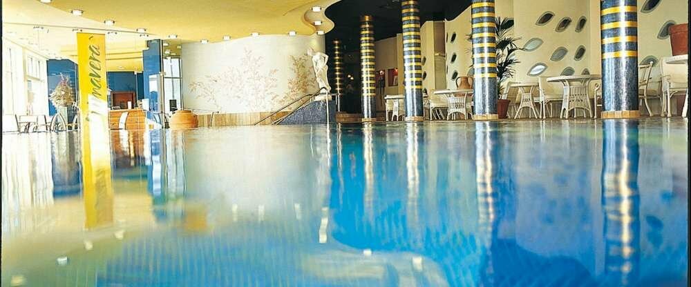 Unser Pool im Vitalia Spa