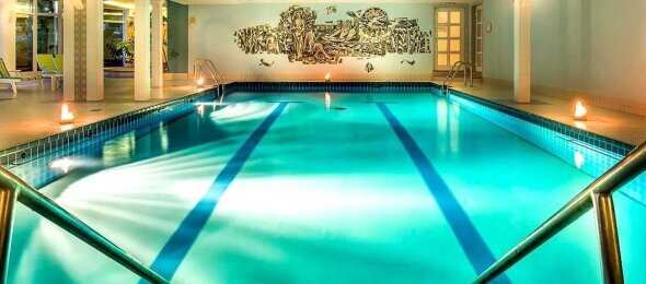 Schwimmbad, Quelle: Berghotel Hoher Knochen