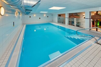 Schwimmbad, Quelle: St. Stephanus Weinhotel
