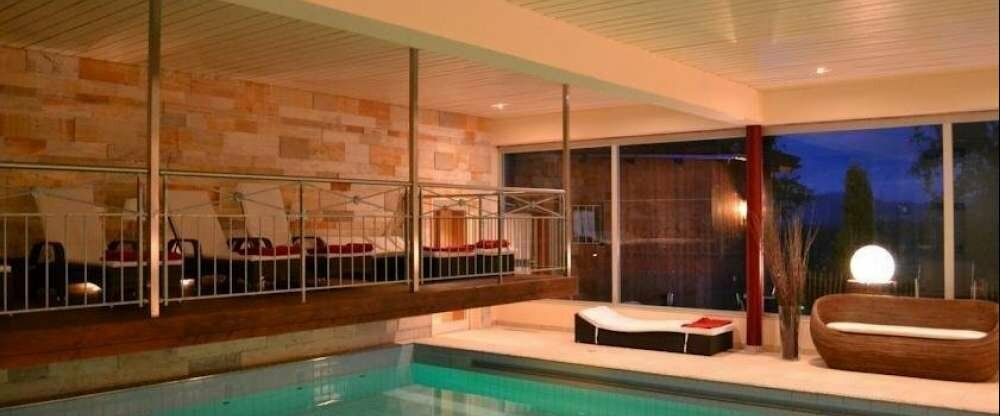 Schwimmbad im Wellness Hotel Bergruh