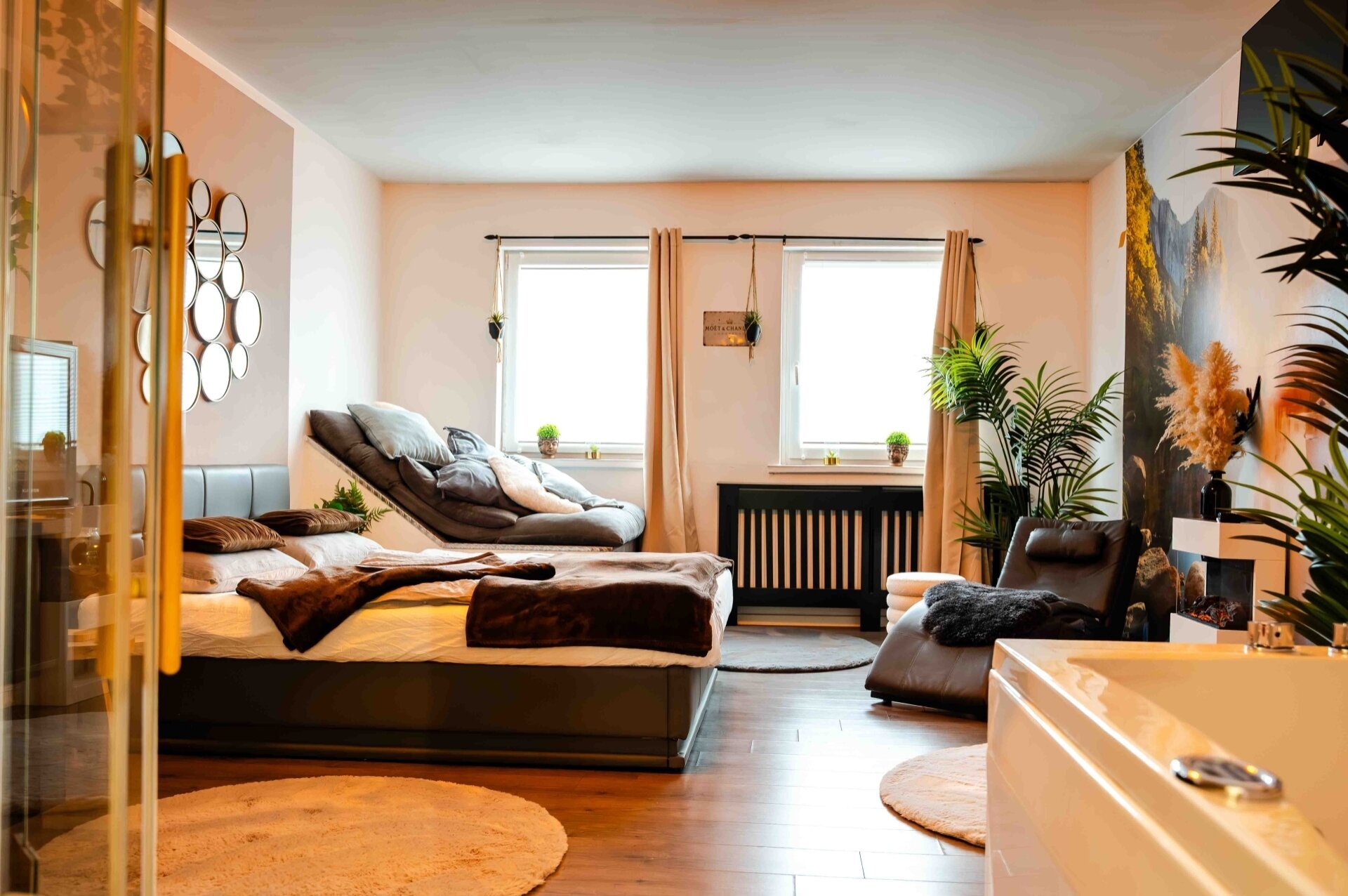 Entspannung PUR! mit eigenem Whirlpool & Sauna in der Secret Suite