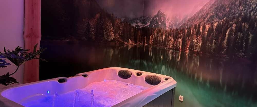 Secret Wellness Whirlpool 
