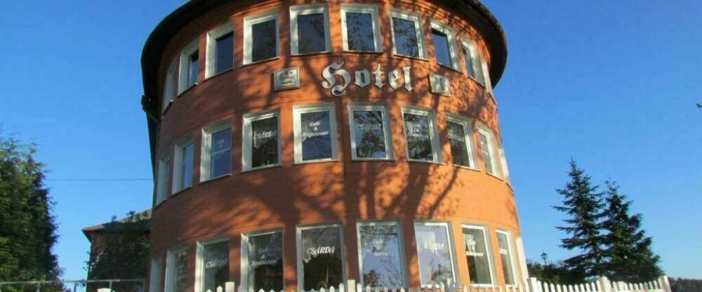 Seeblick Hotel Saalburg - Hotel-Außenansicht