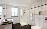 Seehotel Niedernberg - Das Dorf am See - Badezimmer