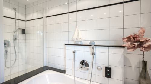 Seehotel Niedernberg - Das Dorf am See - Badezimmer