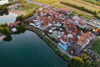 Array, Quelle: Seehotel Niedernberg - Das Dorf am See