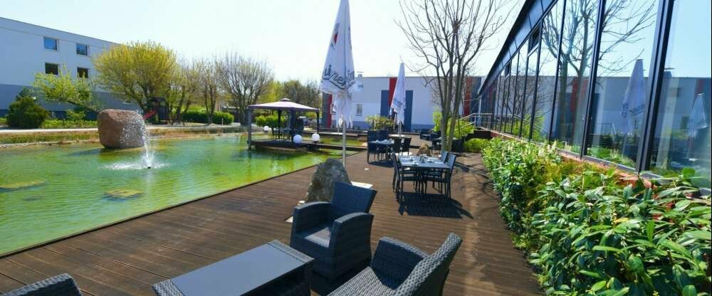 SKYHOTEL Merseburg - Terrasse/Außenbereich