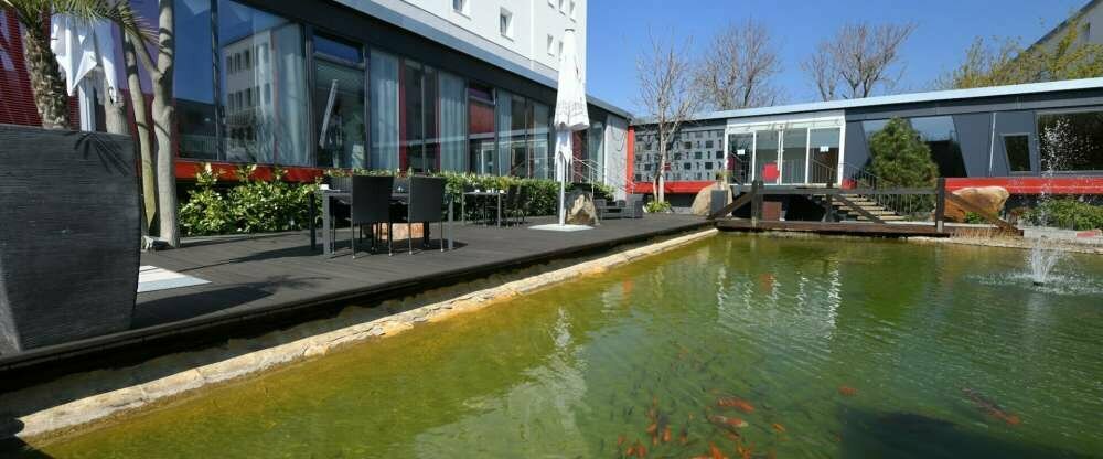 SKYHOTEL Merseburg - Terrasse/Außenbereich