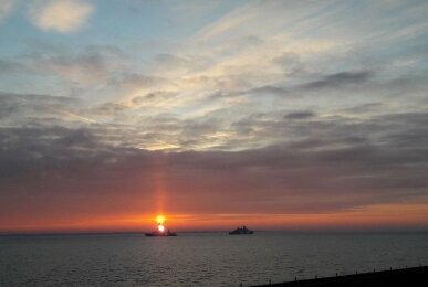 Sonnenaufgang, Quelle: Nordseehotel Wilhelmshaven