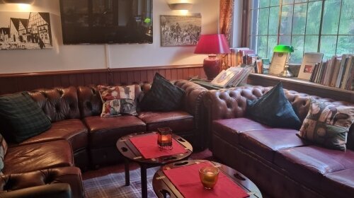 für gemütliche Abendstunden in der Rune in der englischen Kaminbar