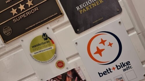 Wir lassen uns regelmässig klassifizieren