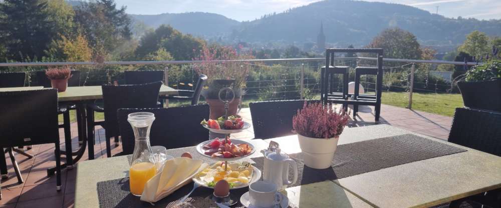 Sonnenhof - Frühstücksterrasse