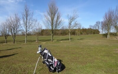 Sonnenhof - Golfen im Frühjahr; Pyrmonter Golfplatz