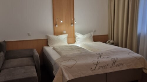 Mit Aufbettung für ein Kind bis ca 12 Jahre ( bis 1,30 m Größe)