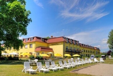 Sonnenliegen direkt am See , Quelle: SEEHOTEL Brandenburg a.d. Havel