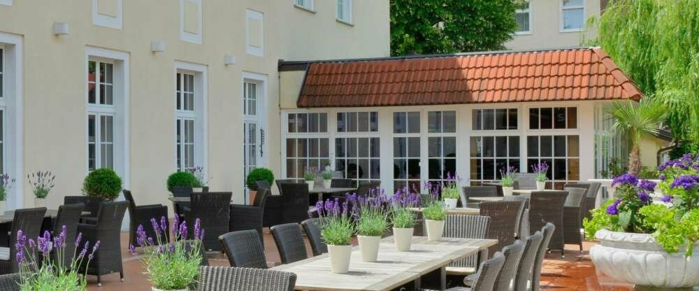 Sonnenstrahlen auf unserer Terrasse genießen