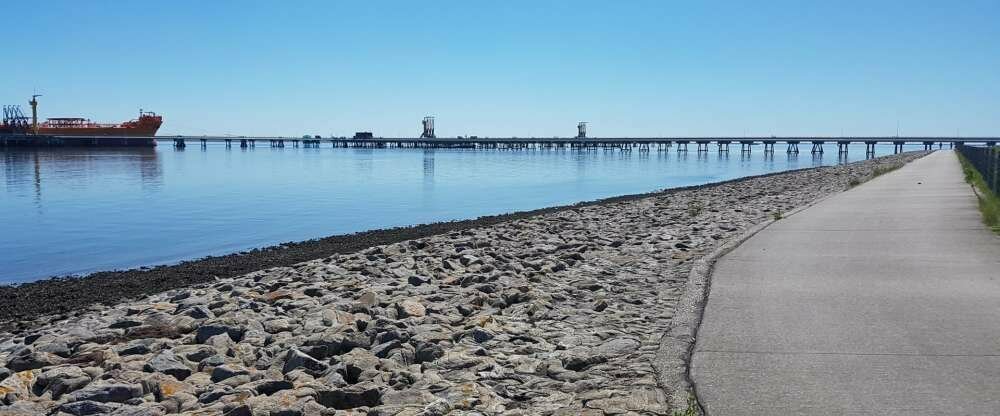 Spazier- / Fahrradweg direkt vor dem Hotel