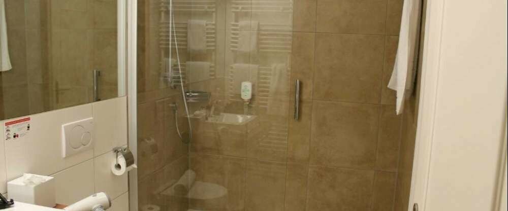 Stadt-Gut Hotel Goldener Adler Schwäbisch-Hall - Badezimmer