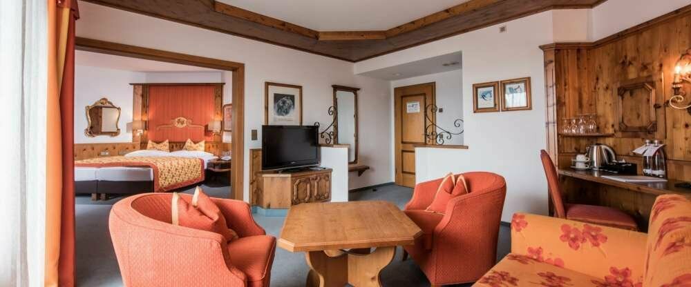 Standard-Class Suite