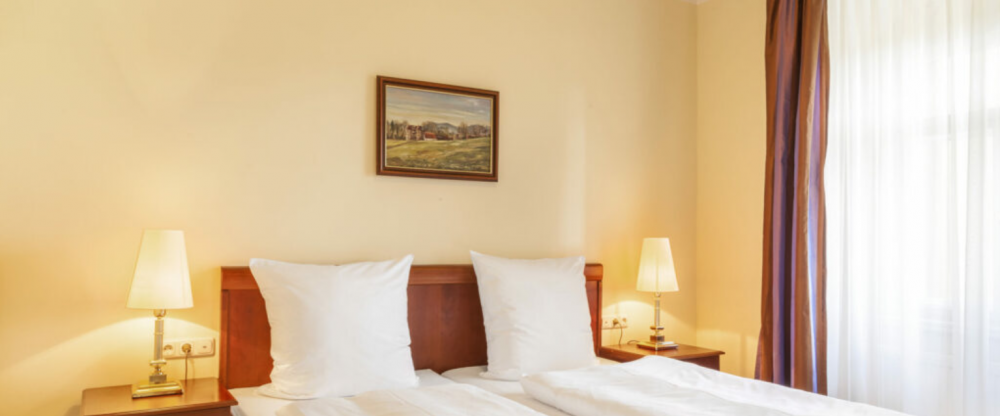 Standard-Doppelzimmer mit Balkon 