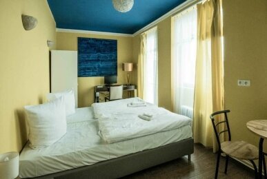 Standard Doppelzimmer mit Gemeinschaftsbad, Quelle: Charles Bridge Hostel and Apartments