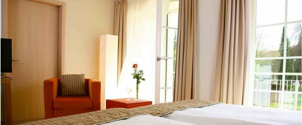 Standard Plus Doppelzimmer (Balkon)