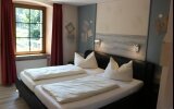 Standard-Zimmer mit Doppelbett & Balkon