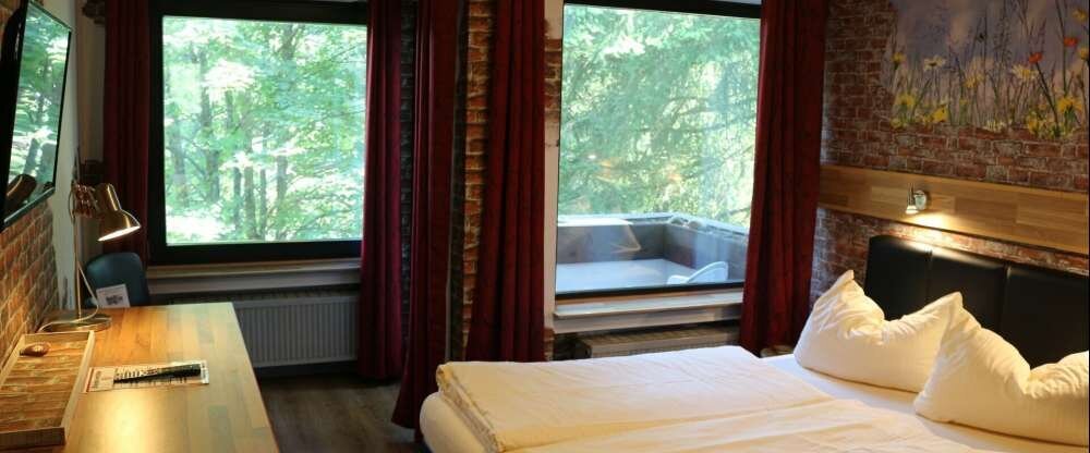 Standard-Zimmer modern mit Balkon