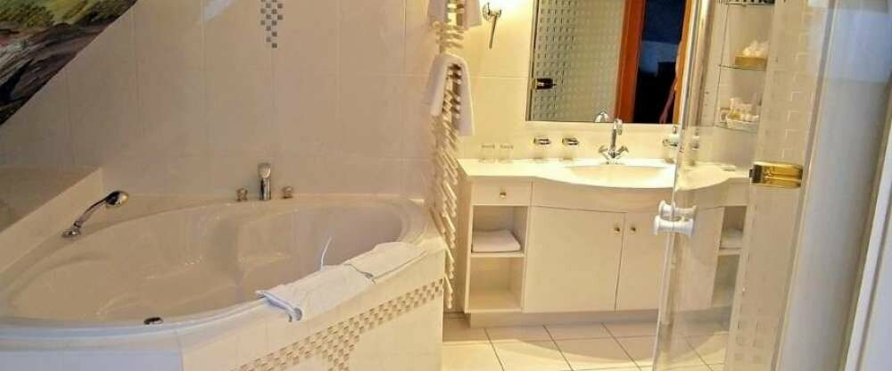 Suite Bad mit Whirlpool