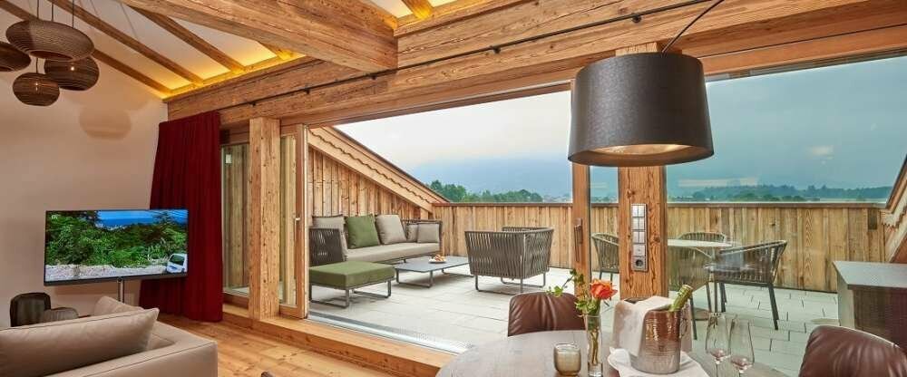 Chiemgau Suite Wohnbereich und Dachterrasse