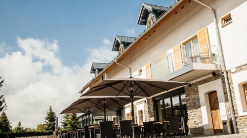 Tannenhaus Hotel · Restaurant - Terrasse/Außenbereich