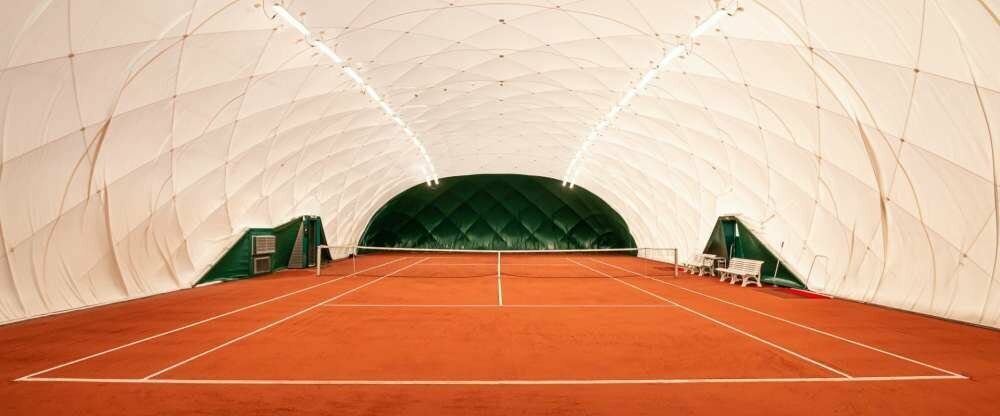 Tennis direkt am Hotel