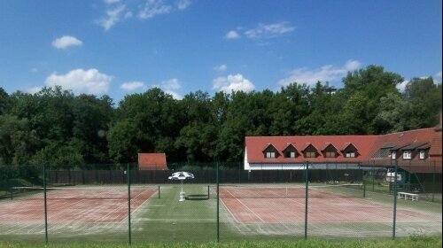 Tennisplatz