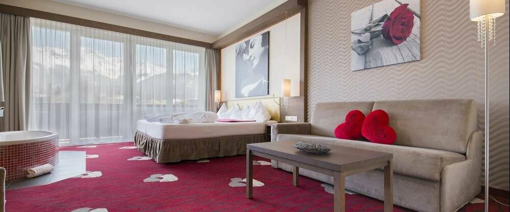 Romantisches Themen-Zimmer im Kuss Design.