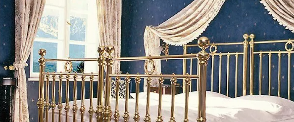 Themensuite (Gelbe Suite, Scarlet Suite, Sisi Suite)