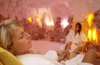 THERME-Meersalzgrotte-Umgebung. (mit freundl.genehm.)