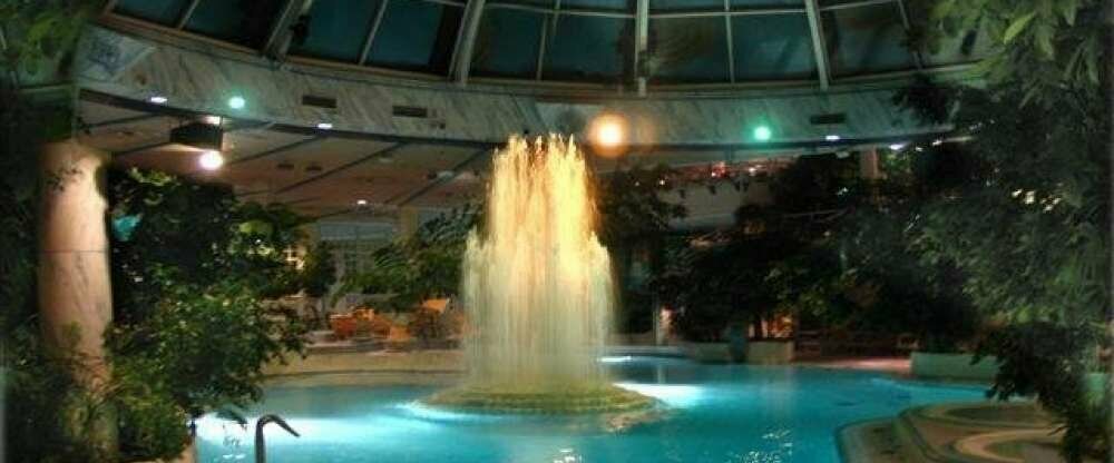 Therme Nachts