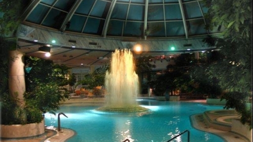 Therme Nachts