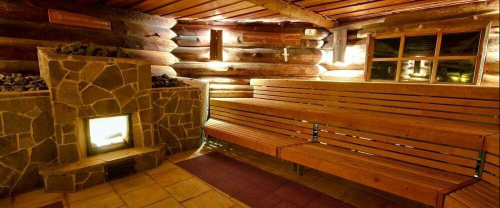 Thermenhotel: Sauna der Therme